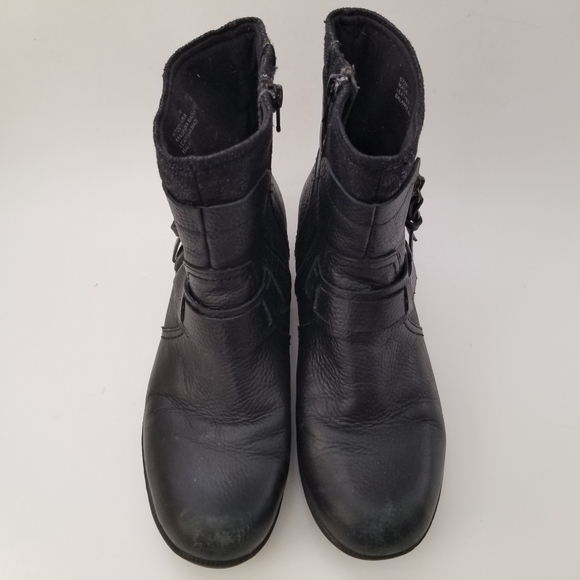 clarks thornby lace ankle boot black